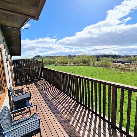 Lomond 4 With Private Hot Tub - Fife - Loch Leven - Lomond Hills Villa Kelty Bagian luar foto